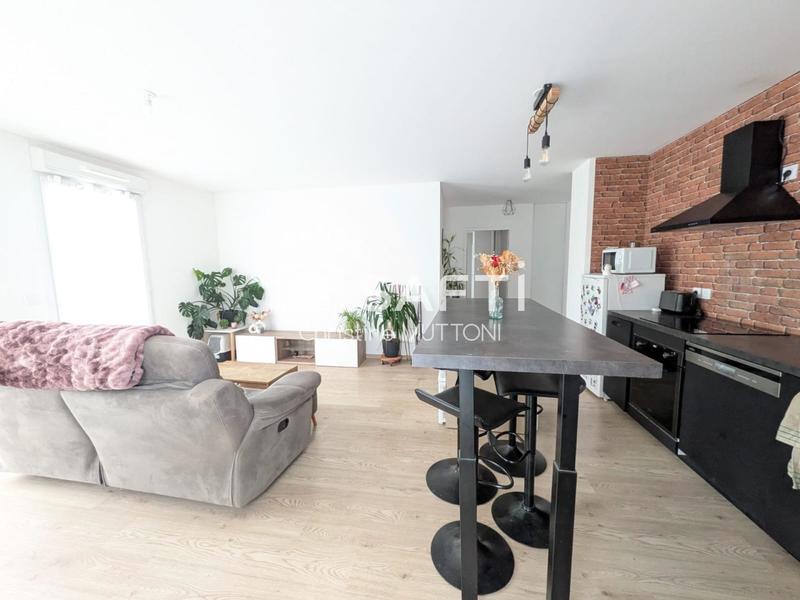 Appartement - 79 m² - 4 pièces