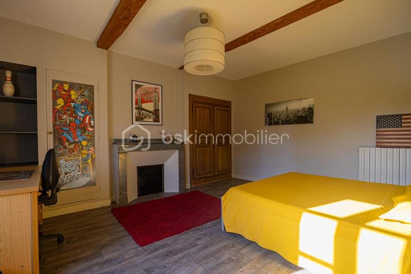 Maison ancienne - 213 m² - 7 pièces