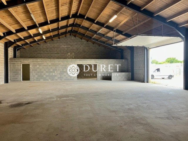 Local d'activités - 350 m²