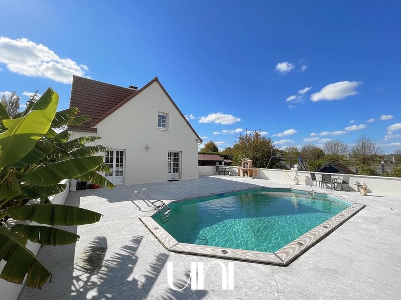 Maison - 192 m² - 8 pièces