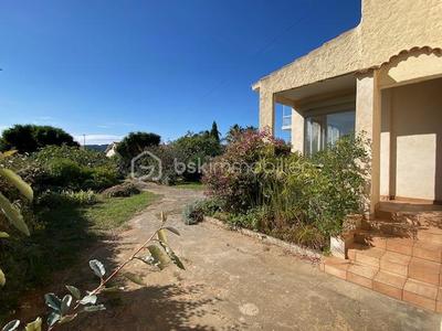 Maison - 88 m² - 3 pièces