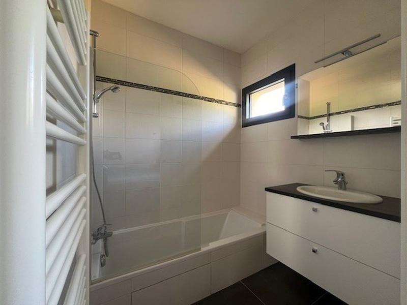 Maison - 254 m² - 9 pièces