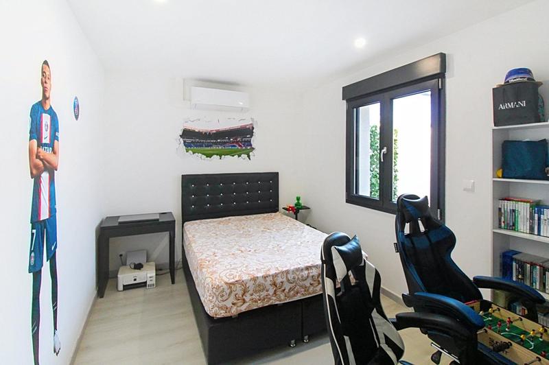 Maison - 114 m² - 4 pièces