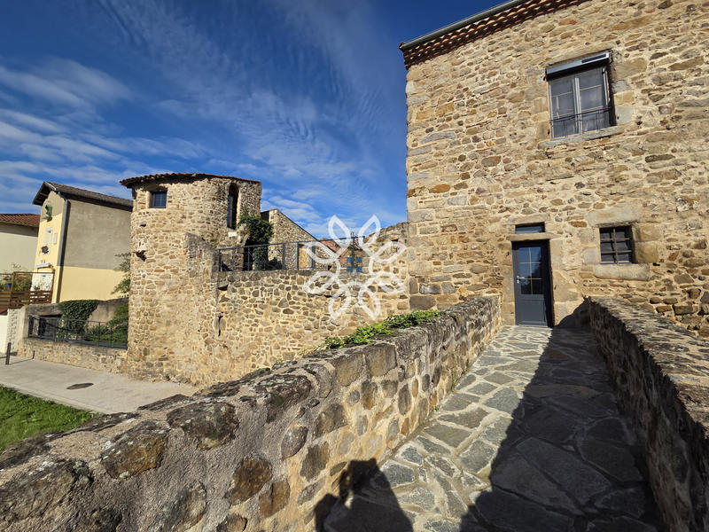 Maison - 120 m² - 5 pièces