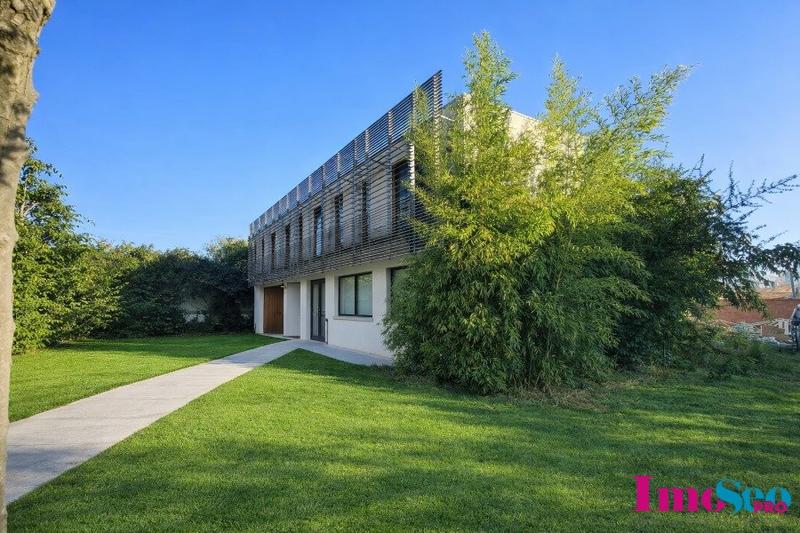 Local commercial - 310 m²