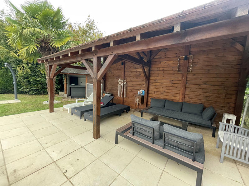 Maison - 183 m² - 7 pièces