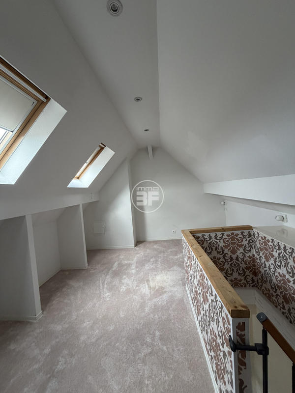 Appartement - 125 m² - 5 pièces