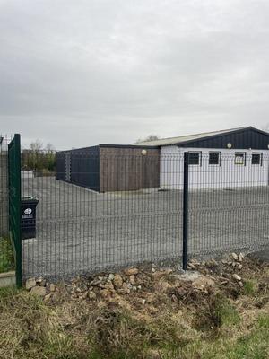 Atelier d'activités - 220 m²