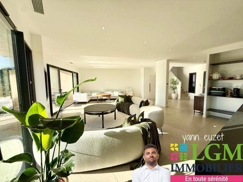 Maison - 144 m² - 4 pièces