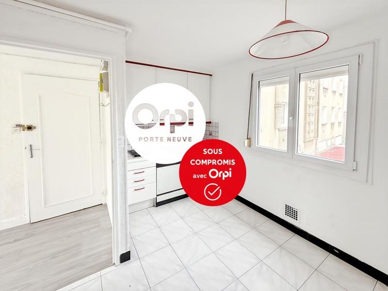 Immeuble - 68 m² - 4 pièces