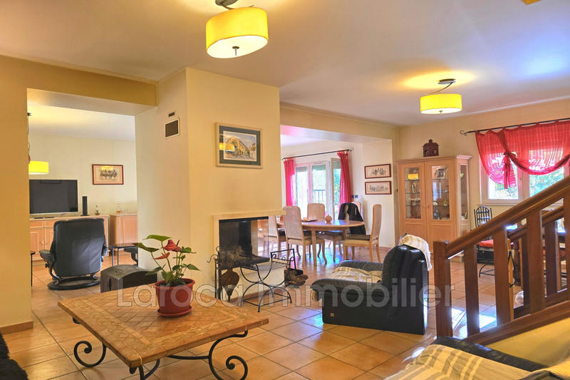 Maison en pierre - 311 m² - 6 pièces