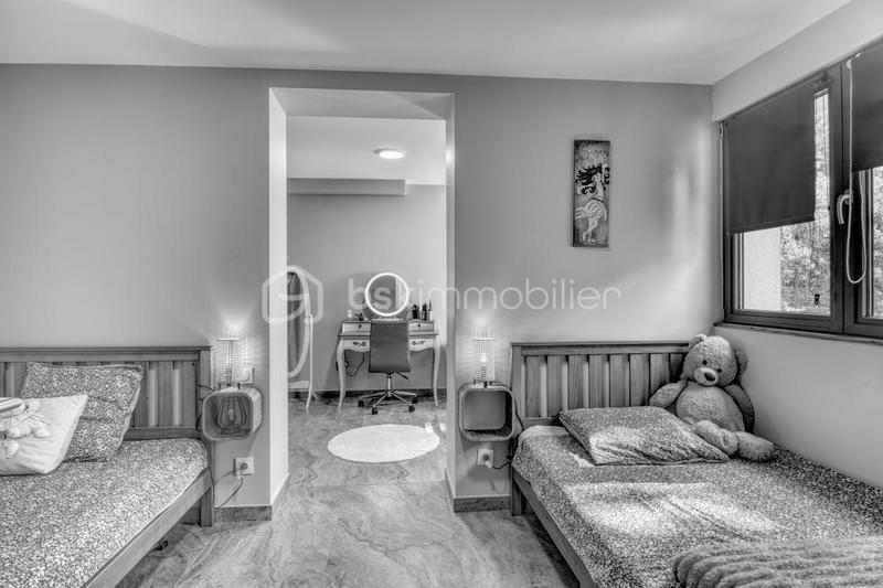 Villa - 168 m² - 4 pièces