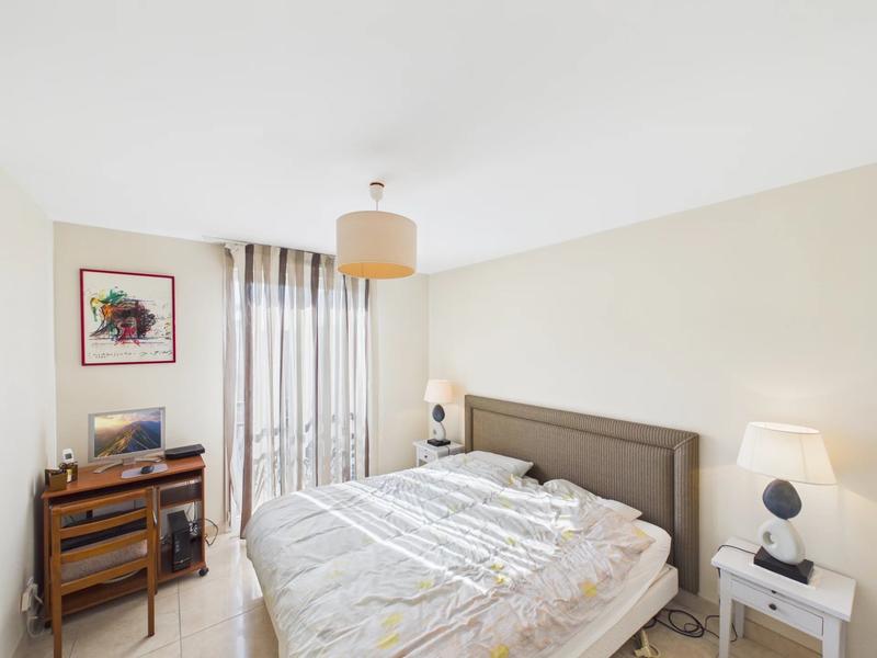 Appartement - 77 m² - 3 pièces