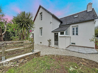 Maison - 96 m² - 6 pièces