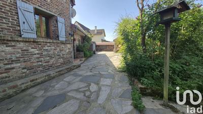 Maison - 253 m² - 9 pièces