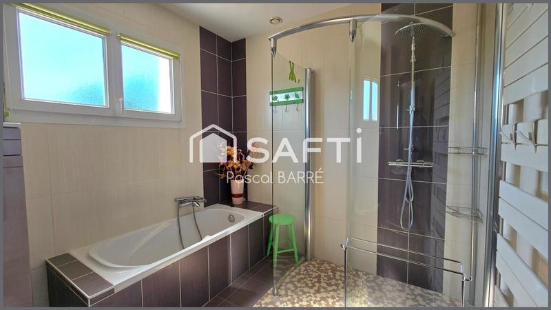 Maison - 160 m² - 6 pièces