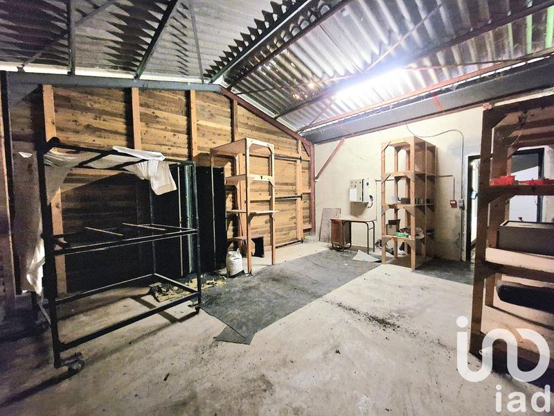 Maison - 300 m² - 4 pièces