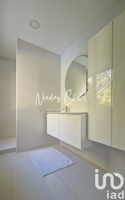 Maison - 190 m² - 8 pièces