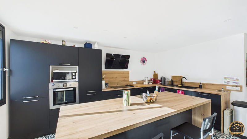 Maison - 123 m² - 5 pièces