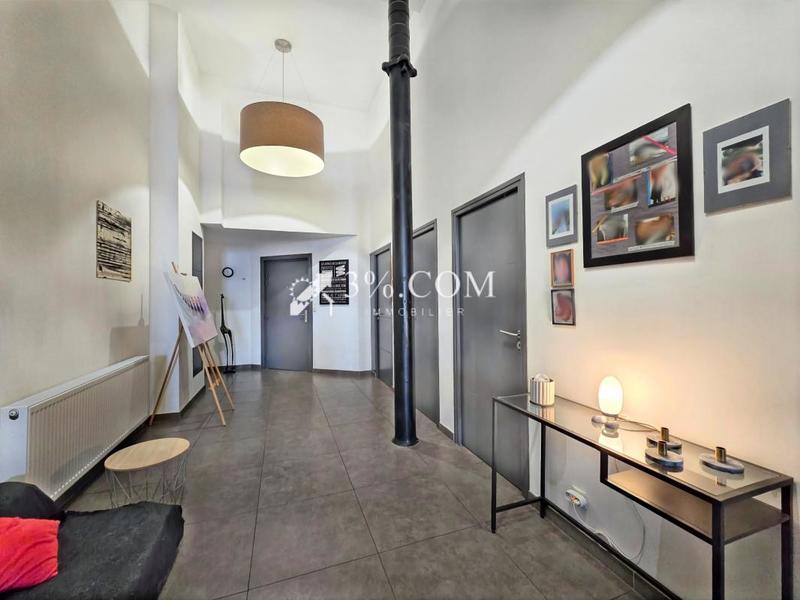 Maison - 231 m² - 6 pièces