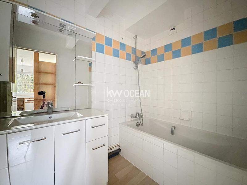 Appartement - 94 m² - 5 pièces