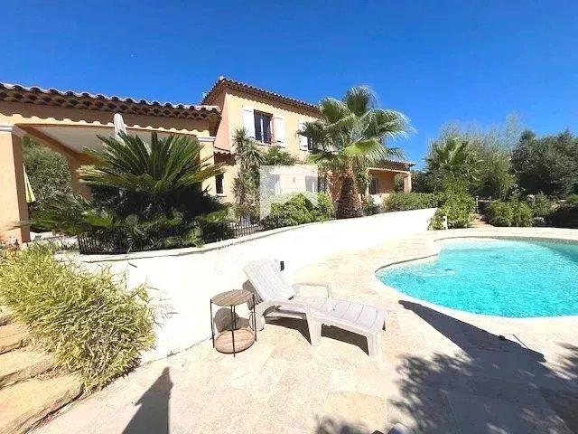 Maison - 159 m² - 7 pièces