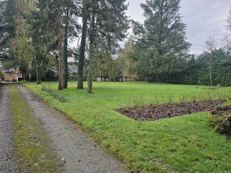 Propriété - 270 m² - 10 pièces