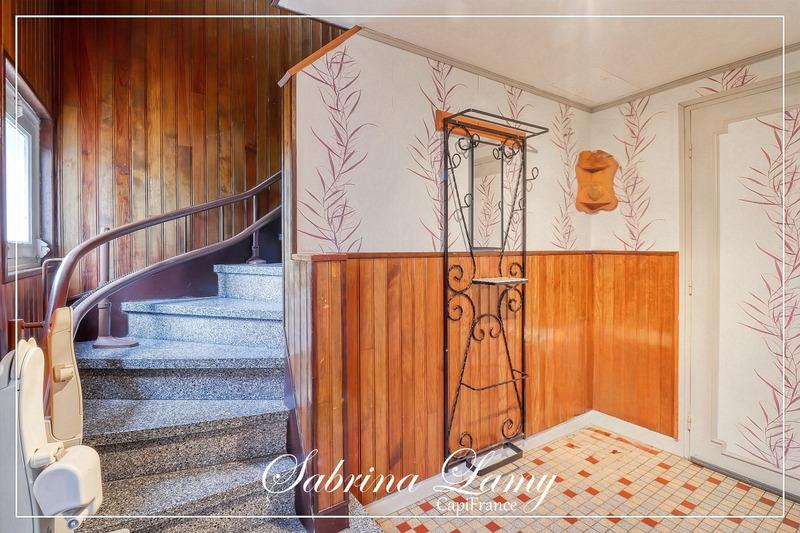 Maison - 90 m² - 5 pièces