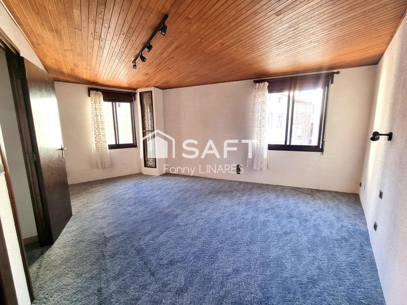 Maison - 226 m² - 8 pièces