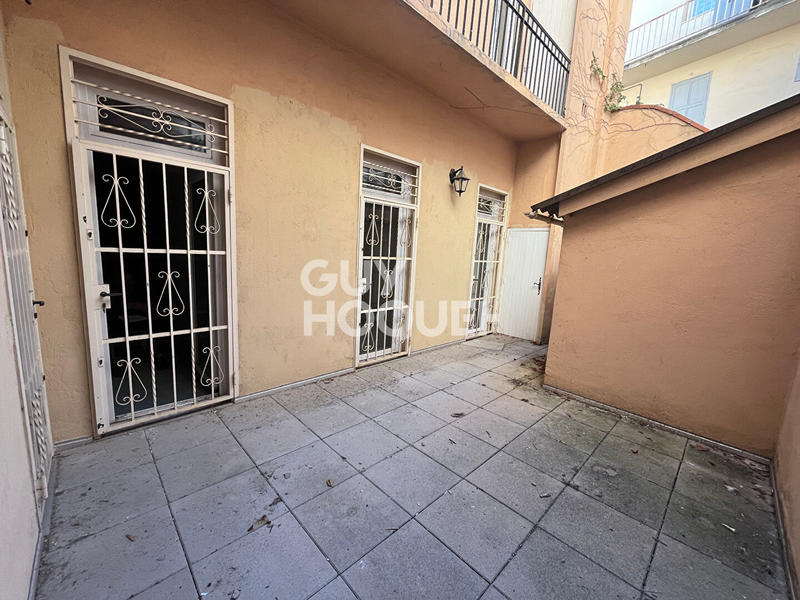 Local d'activité / Entrepôt - 84 m² - 5 pièces