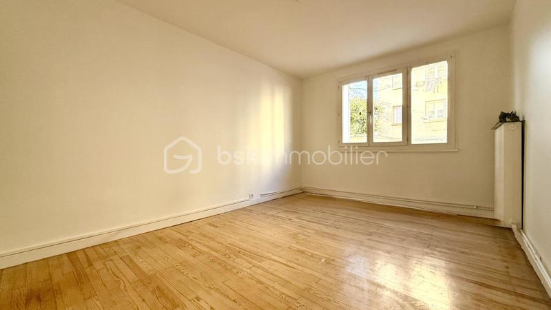 Appartement - 79 m² - 5 pièces