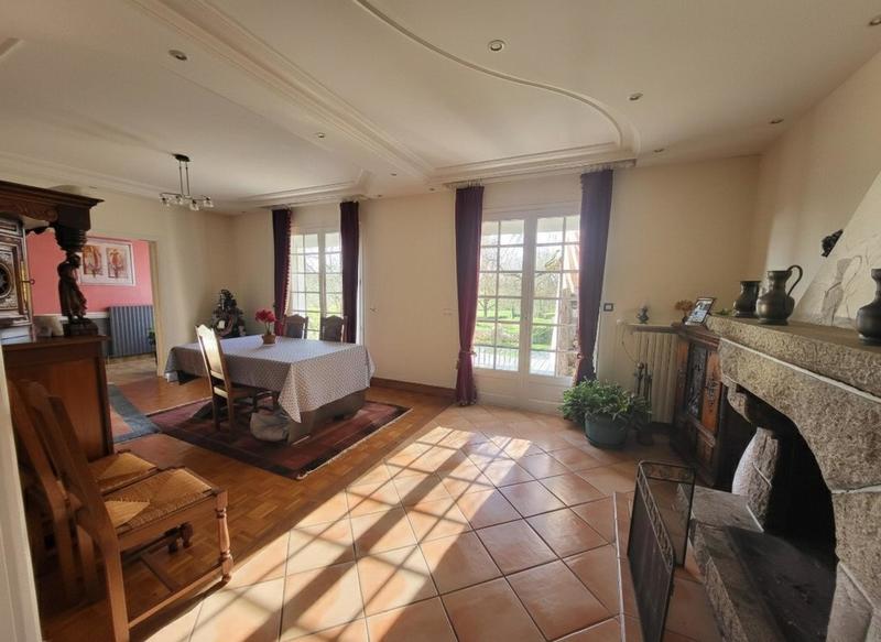 Maison - 160 m² - 7 pièces