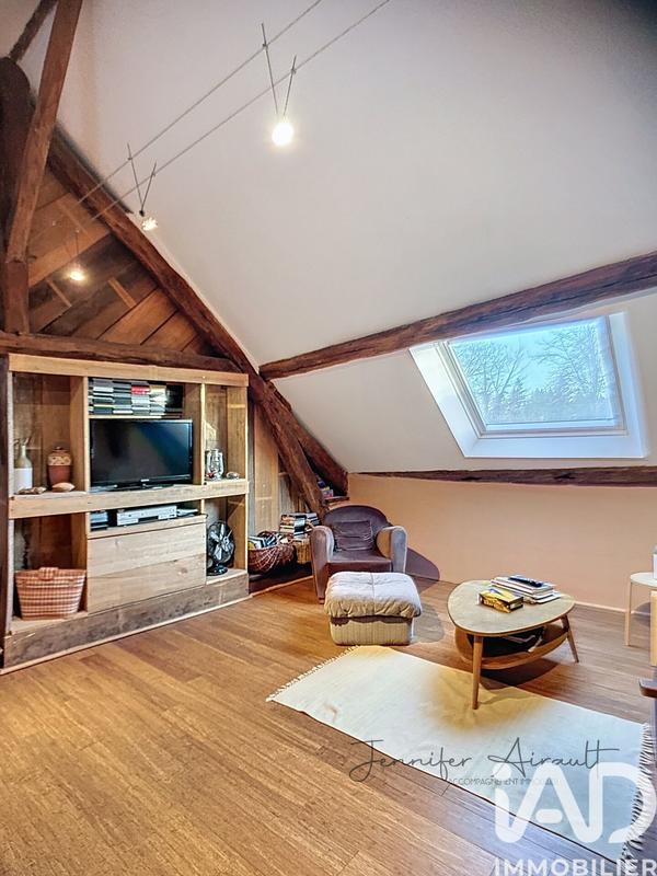 Maison - 210 m² - 6 pièces