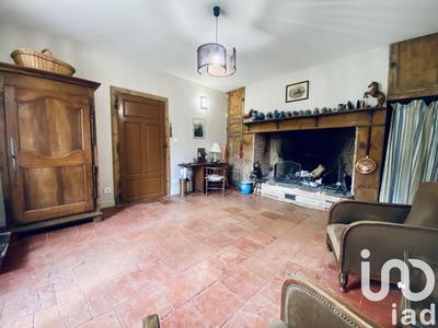 Maison - 250 m² - 6 pièces