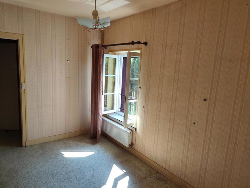 Maison - 111 m² - 7 pièces