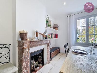 Maison en pierre - 228 m² - 7 pièces