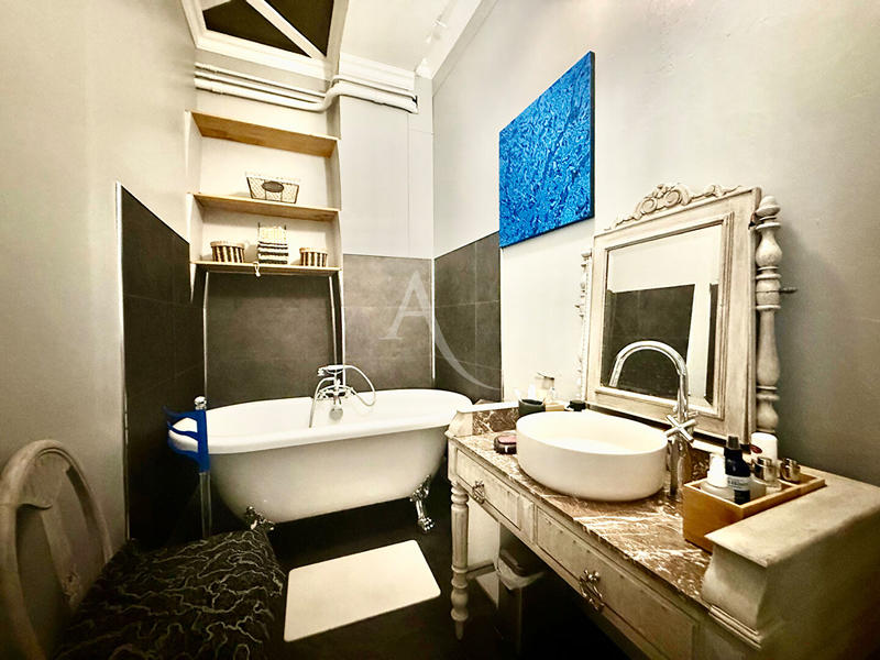 Appartement - 98 m² - 3 pièces