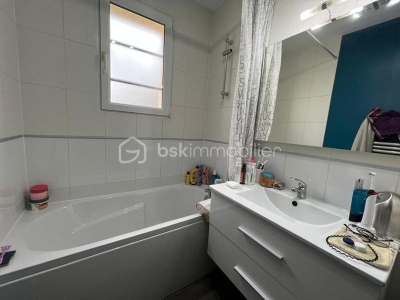 Maison - 112 m² - 7 pièces