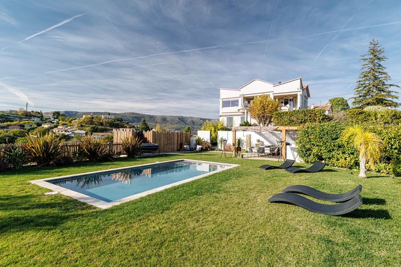 Maison - 142 m² - 5 pièces