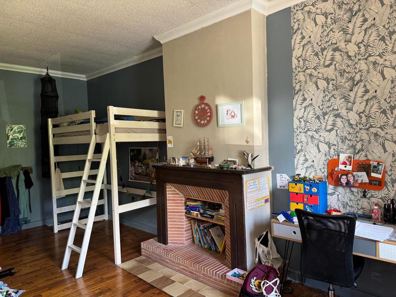 Maison - 255 m² - 8 pièces