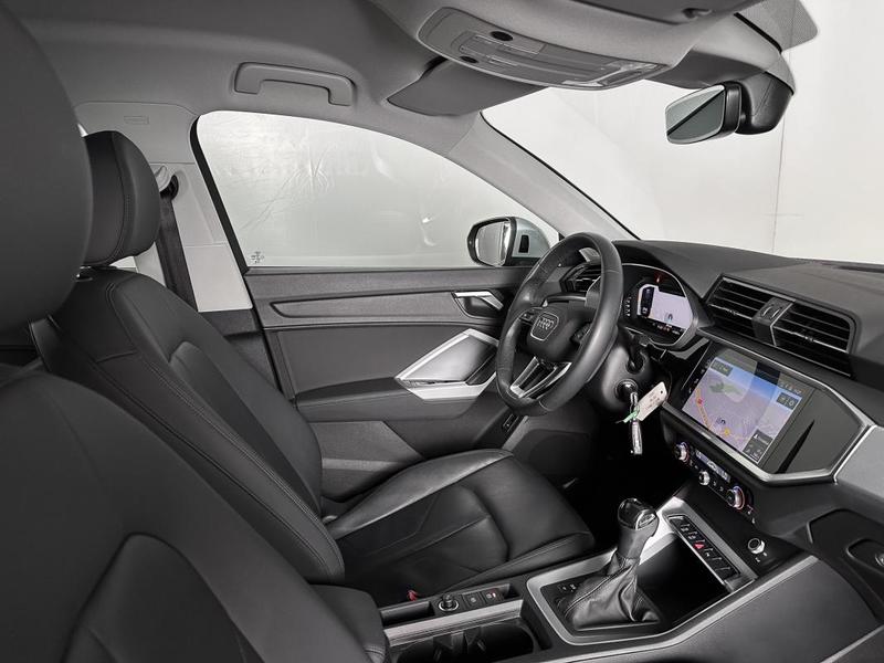 Audi Q3 - 35 Tdi 150ch Ja18p Virtual Cockpit Cuir Chauff Carplay Gps Regul Full Led 150 Ch s-Tronic