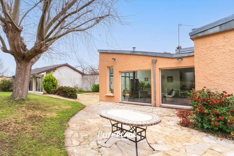 Longère - 280 m² - 7 pièces