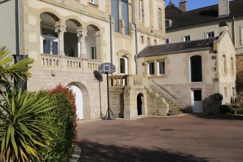 Hôtel particulier - 583 m² - 14 pièces