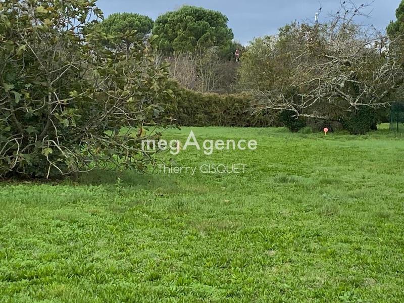 Terrain constructible - 2 747 m²