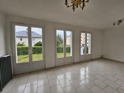 Maison - 77 m² - 5 pièces