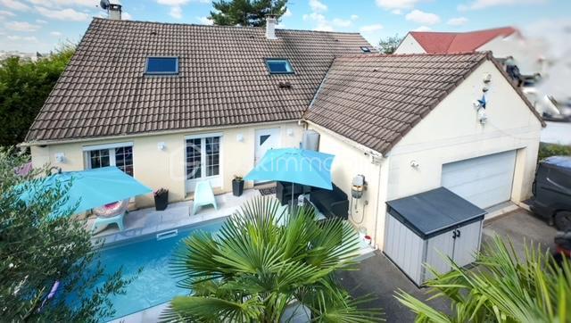 Maison - 200 m² - 8 pièces