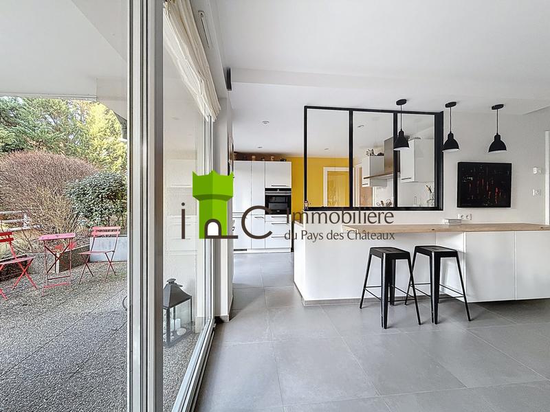 Appartement - 98 m² - 4 pièces