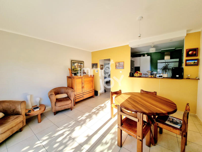 Appartement - 67 m² - 4 pièces