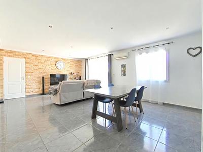 Maison - 103 m² - 5 pièces