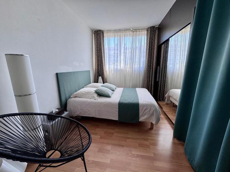 Appartement - 98 m² - 4 pièces